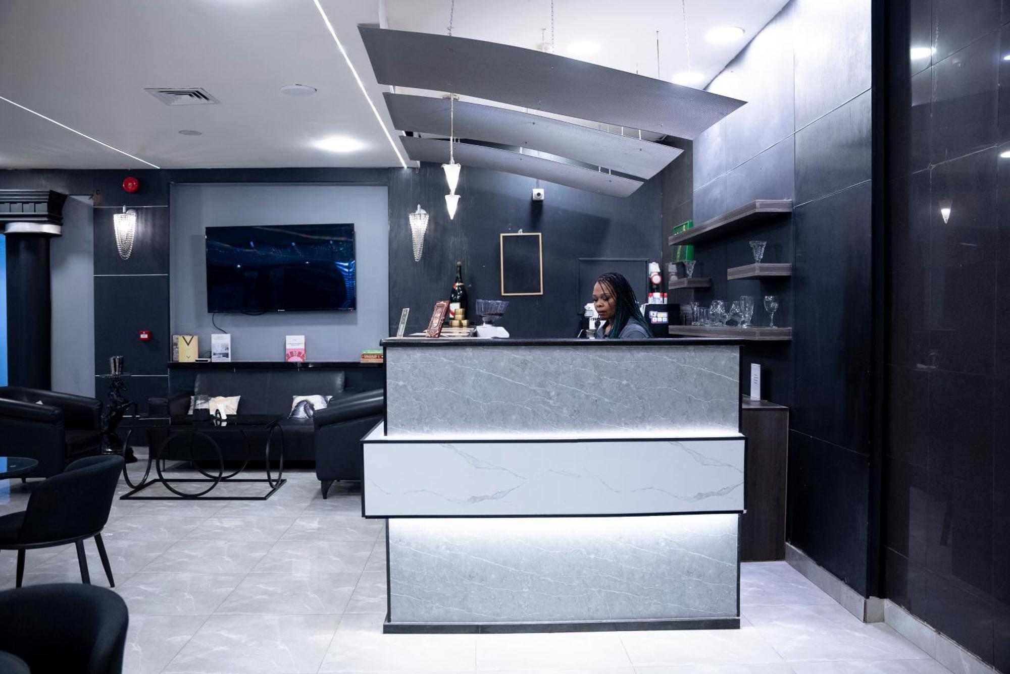 Amman West Luxury Hotel Exterior photo